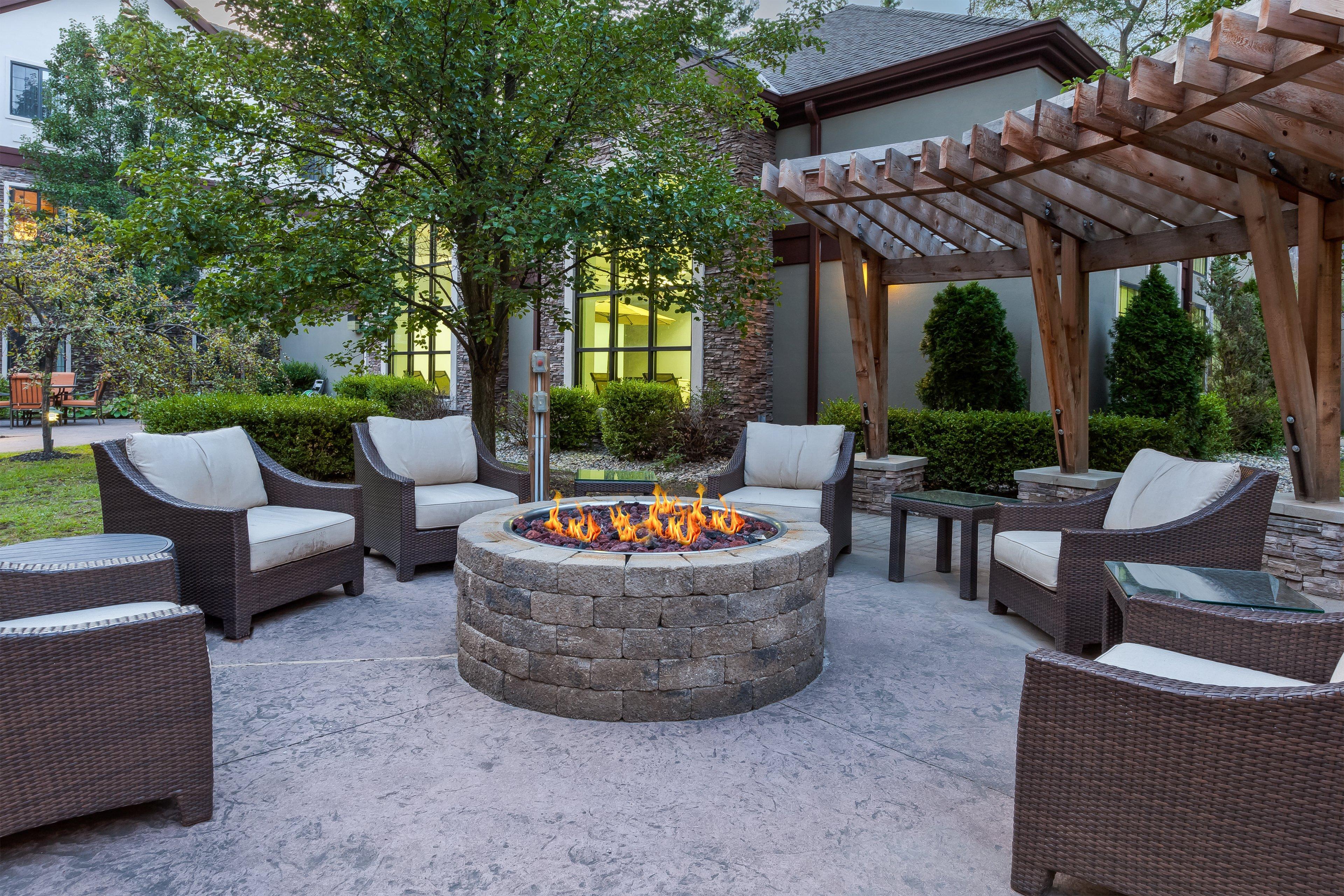 Staybridge Suites Kalamazoo By Ihg Exterior photo