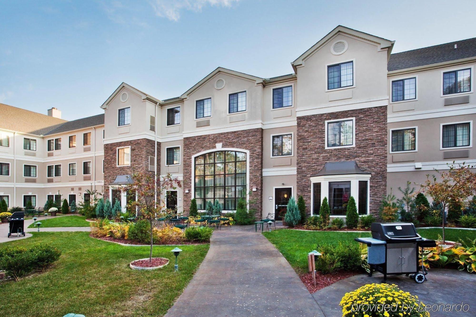 Staybridge Suites Kalamazoo By Ihg Exterior photo